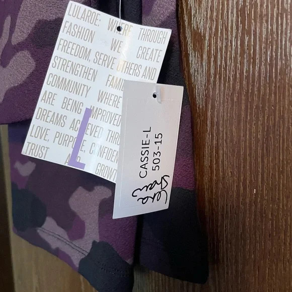 Lularoe Cassie Skirt - Picture 2 of 3